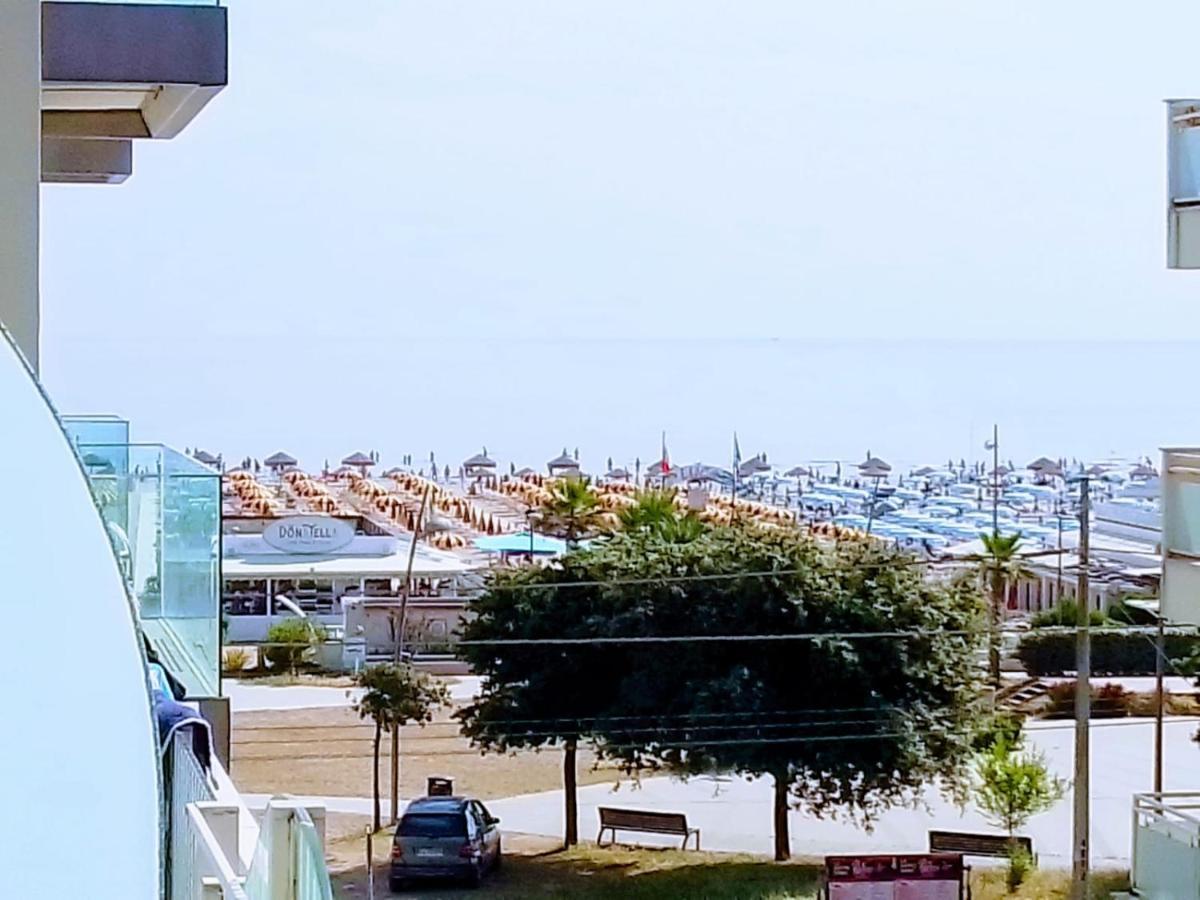Si Rimini Hotel Luaran gambar