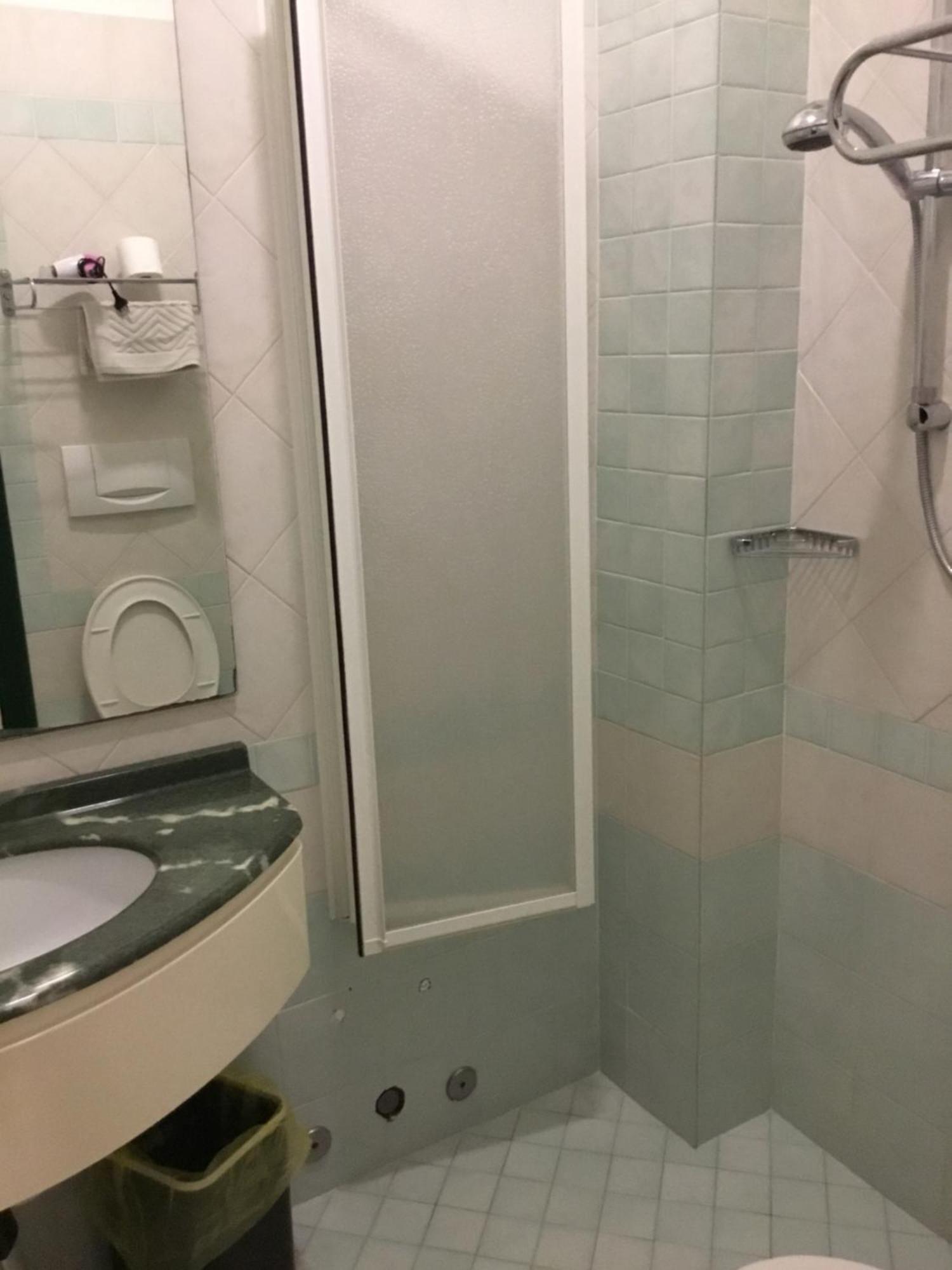 Si Rimini Hotel Luaran gambar